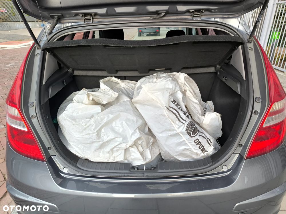 Hyundai i30 1.4 Blue Classic - 36