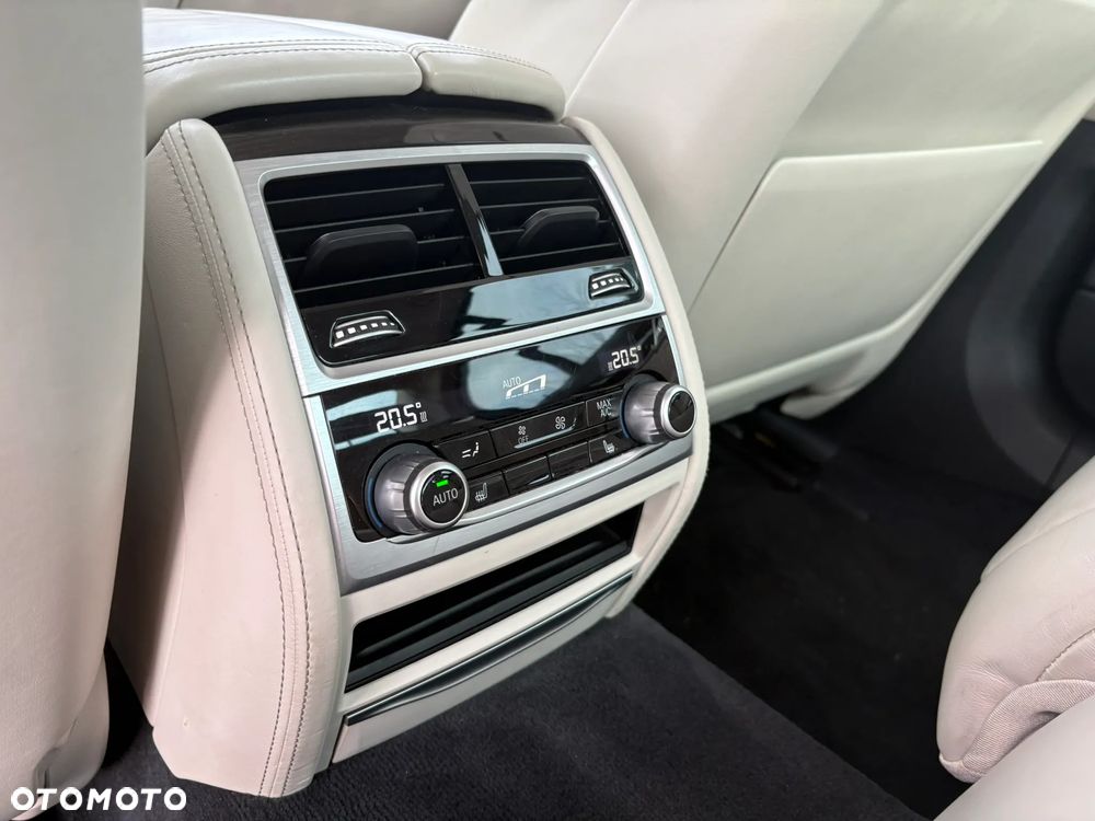 BMW Seria 7 730d xDrive - 26
