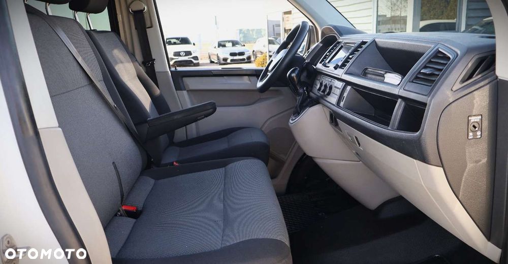 Volkswagen Transporter - 16