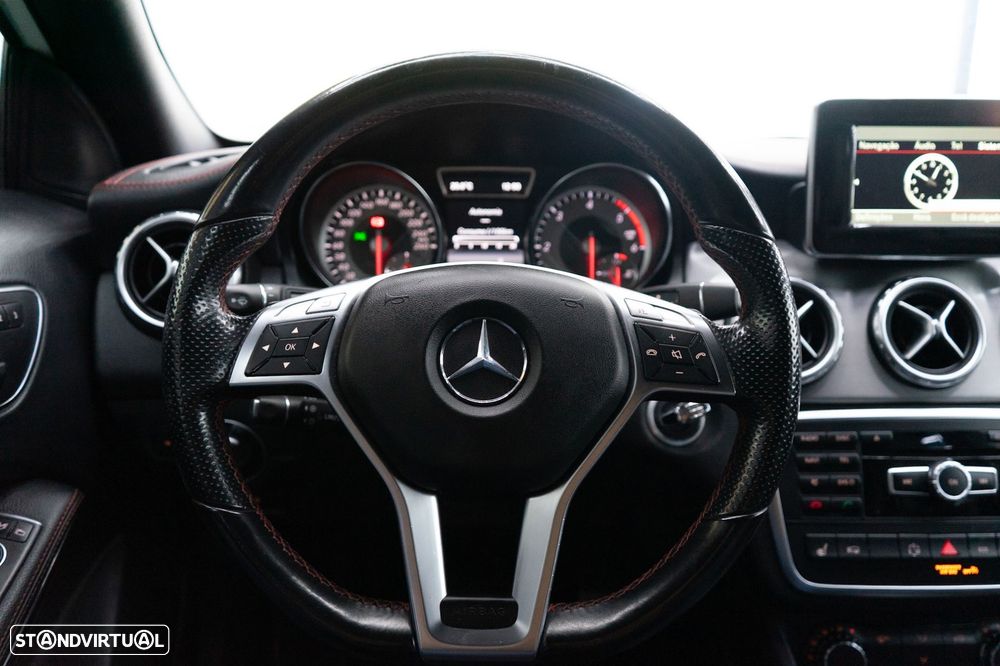 Mercedes-Benz GLA 220 d AMG Line - 31