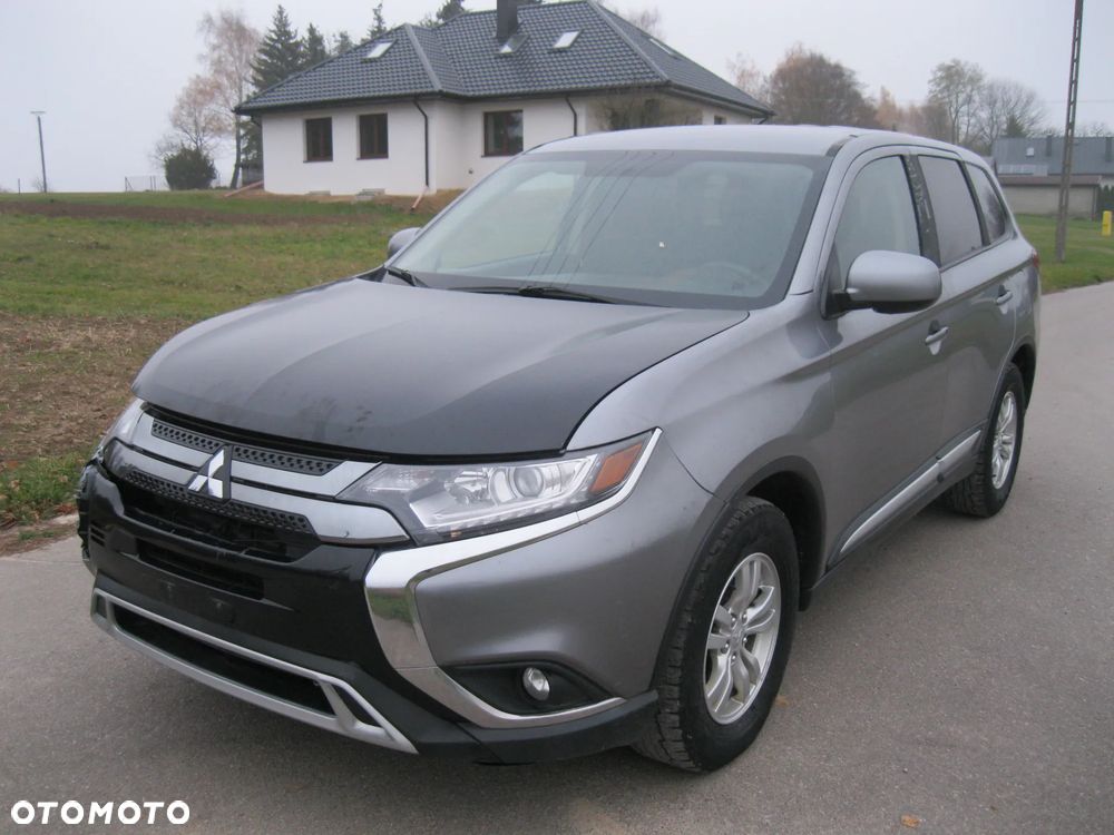 Mitsubishi Outlander 2.4 4WD CVT Instyle - 8