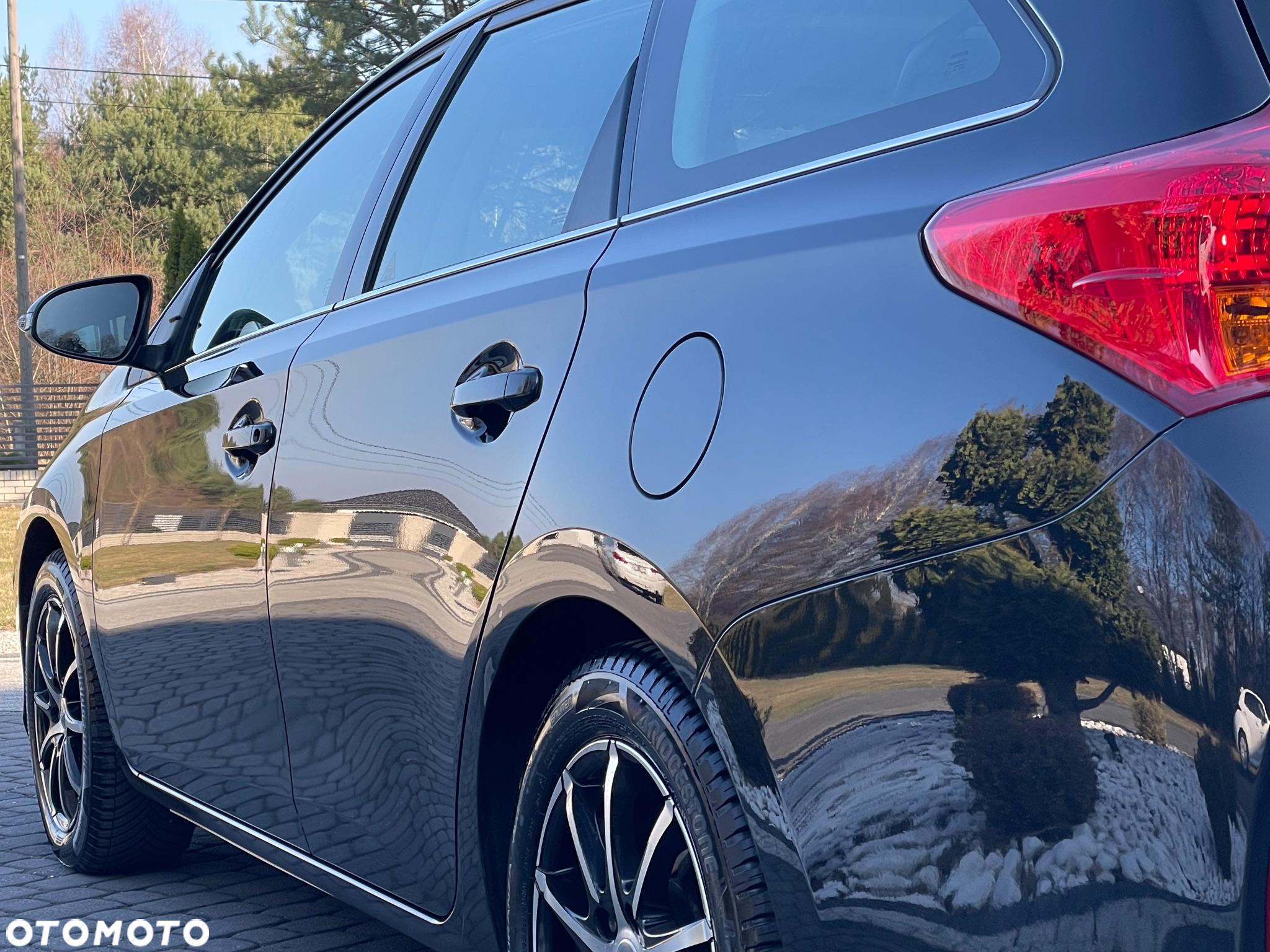 Toyota Auris 1.6 Premium - 16
