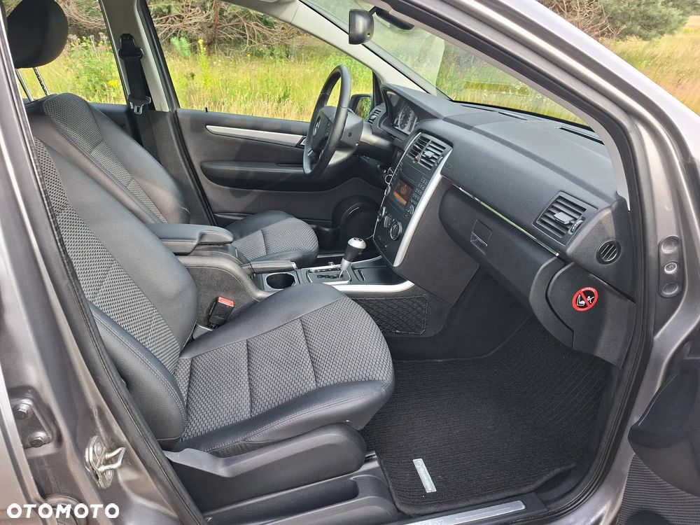Mercedes-Benz Klasa B 170 Autotronic Grand Edition - 16
