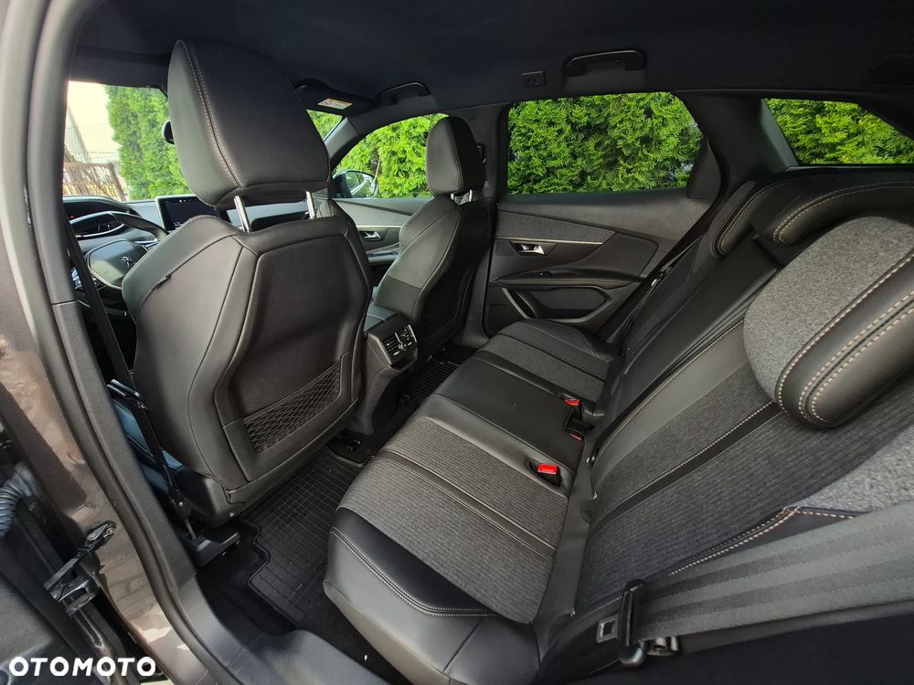 Peugeot 3008 1.6 PureTech GPF GT Line S&S EAT8 - 29