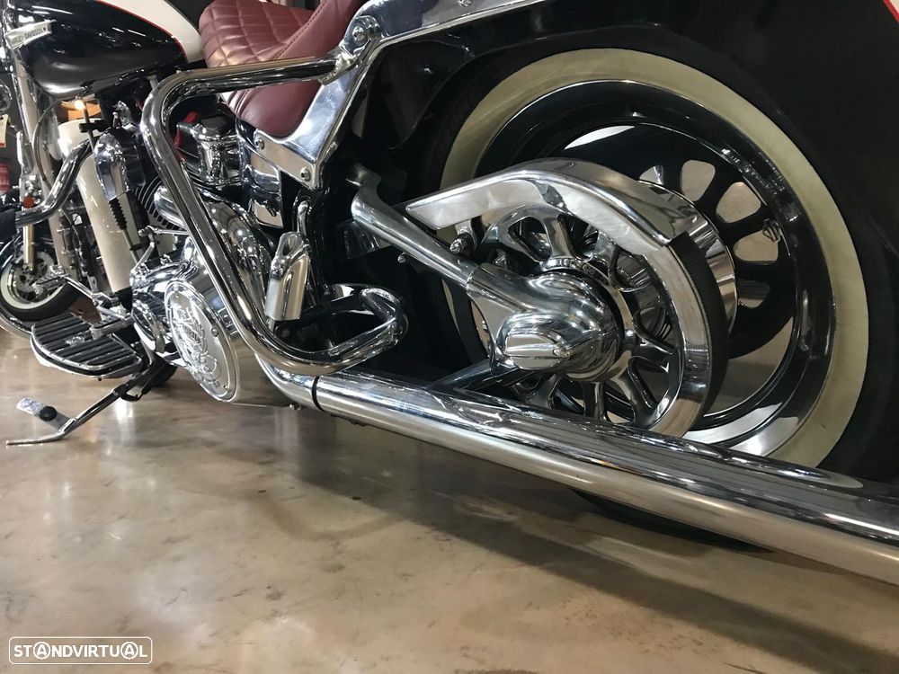 Harley-Davidson Softail Deluxe Chicano Vicla - 17
