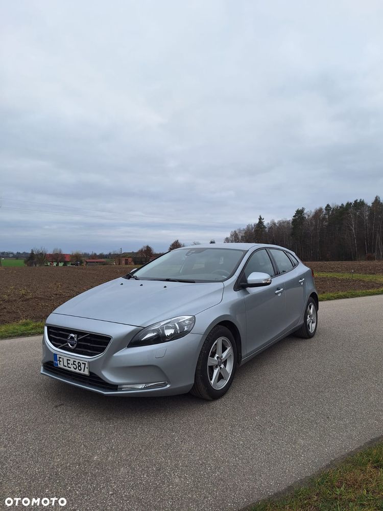 Volvo V40 D2 - 3
