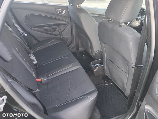 Ford Fiesta - 8