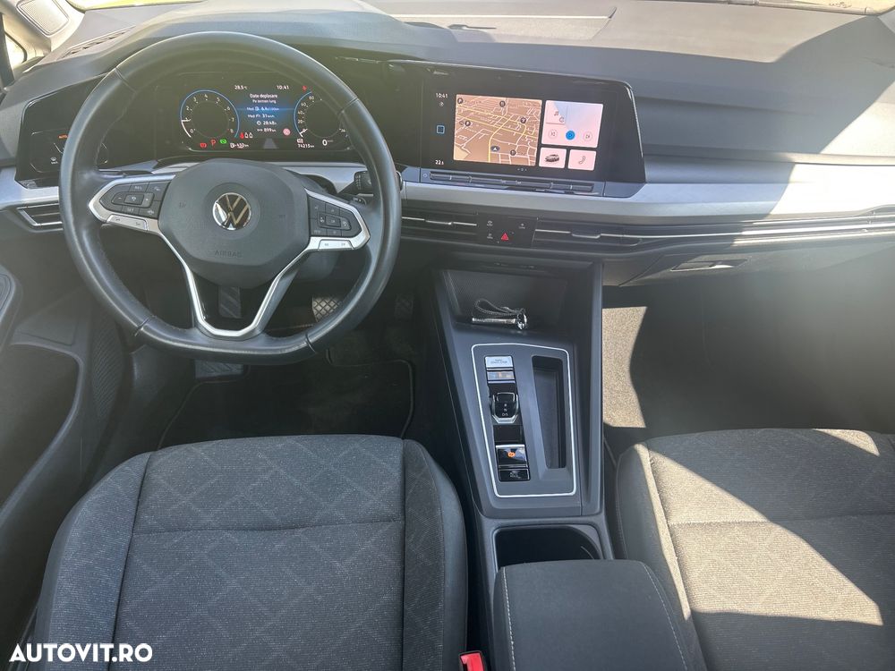 Volkswagen Golf 1.5 eTSI DSG MHEV Life - 9