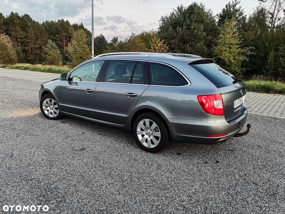 Skoda Superb 1.6 TDI Exclusive - 4