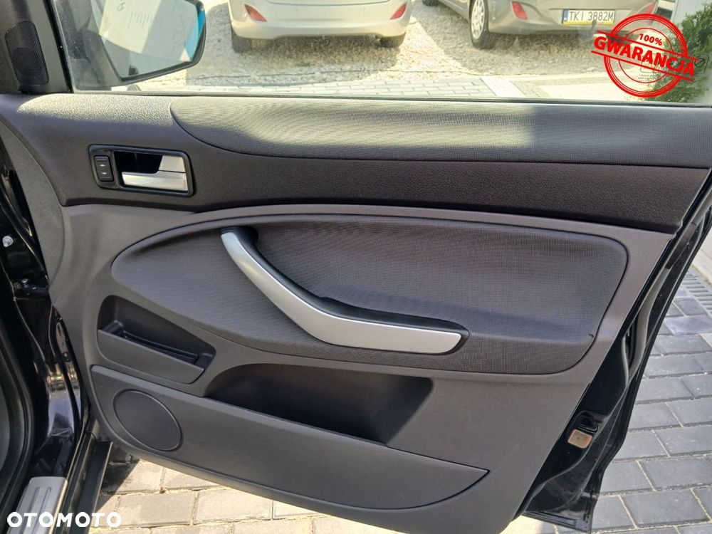 Ford Kuga 2.0 TDCi 4WD Titanium - 33
