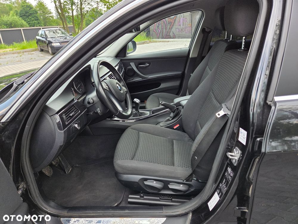 BMW Seria 3 318i - 9