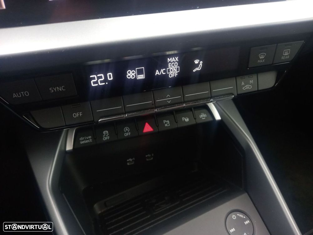 Audi A3 Sportback 30 TDI S line - 11