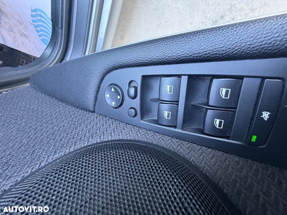 BMW Seria 3 320d DPF Edition Lifestyle - 15