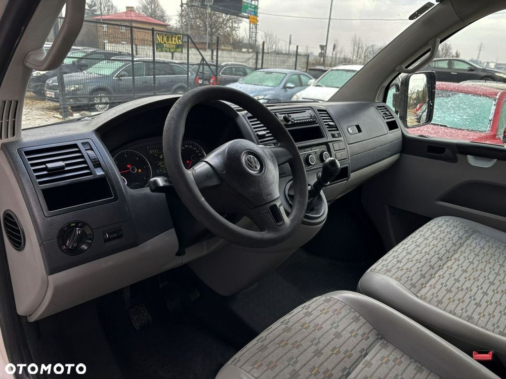 Volkswagen Transporter - 13