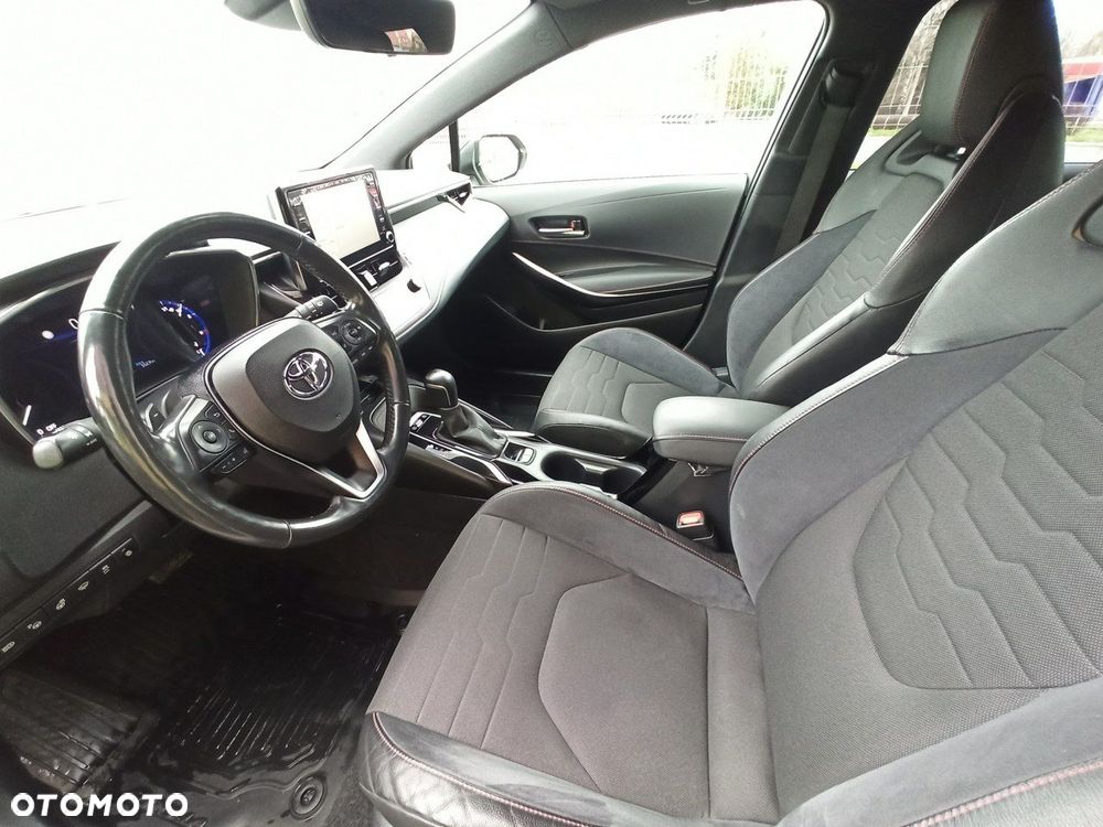 Toyota Corolla - 8