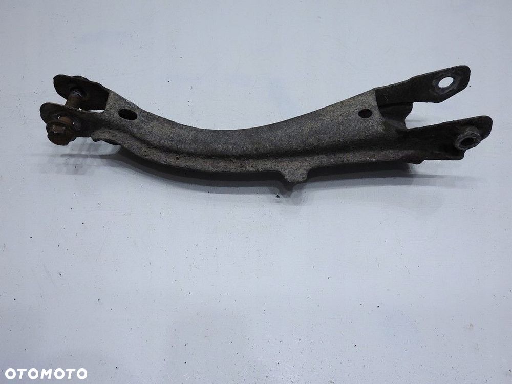 WAHACZ PRAWY TYŁ VOLVO V70 II - 7