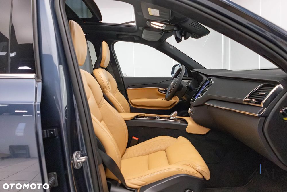 Volvo XC 90 B5 D AWD Ultimate Bright - 18