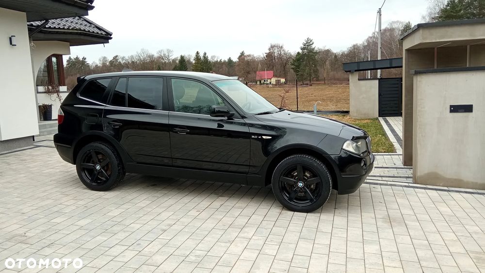 BMW X3 3.0d - 10