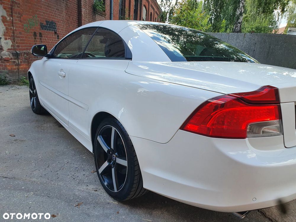 Volvo C70 D3 Momentum - 7