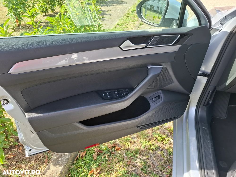 Volkswagen Passat - 24