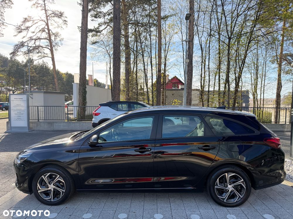 Hyundai i30 1.6 D GO Plus DCT - 3