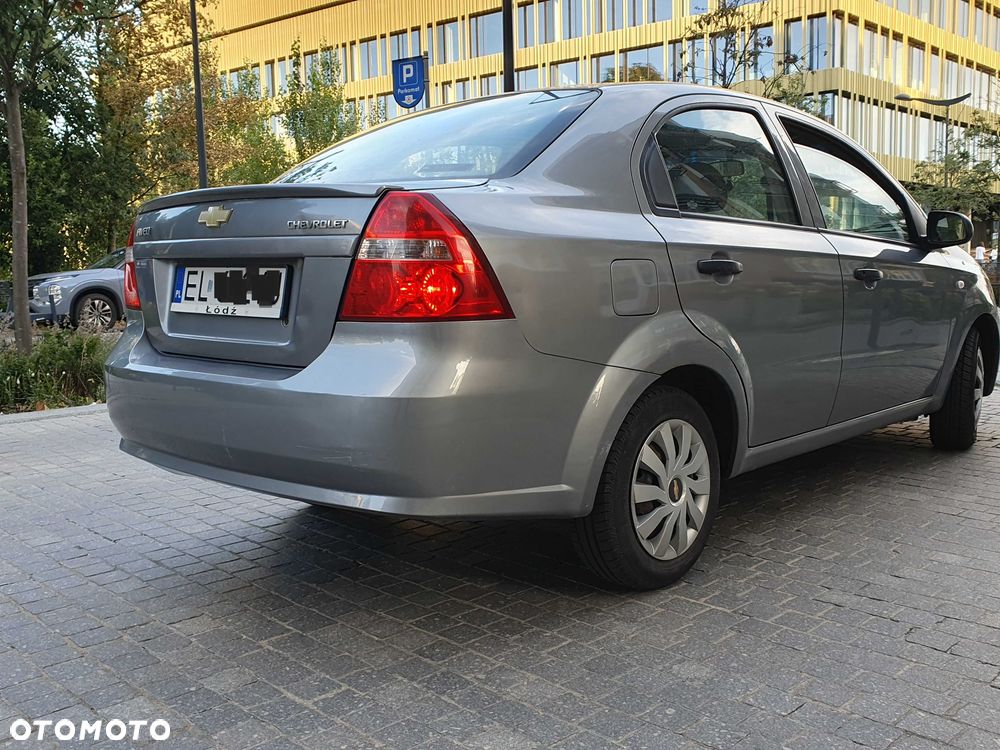 Chevrolet Aveo 2010 photo 3