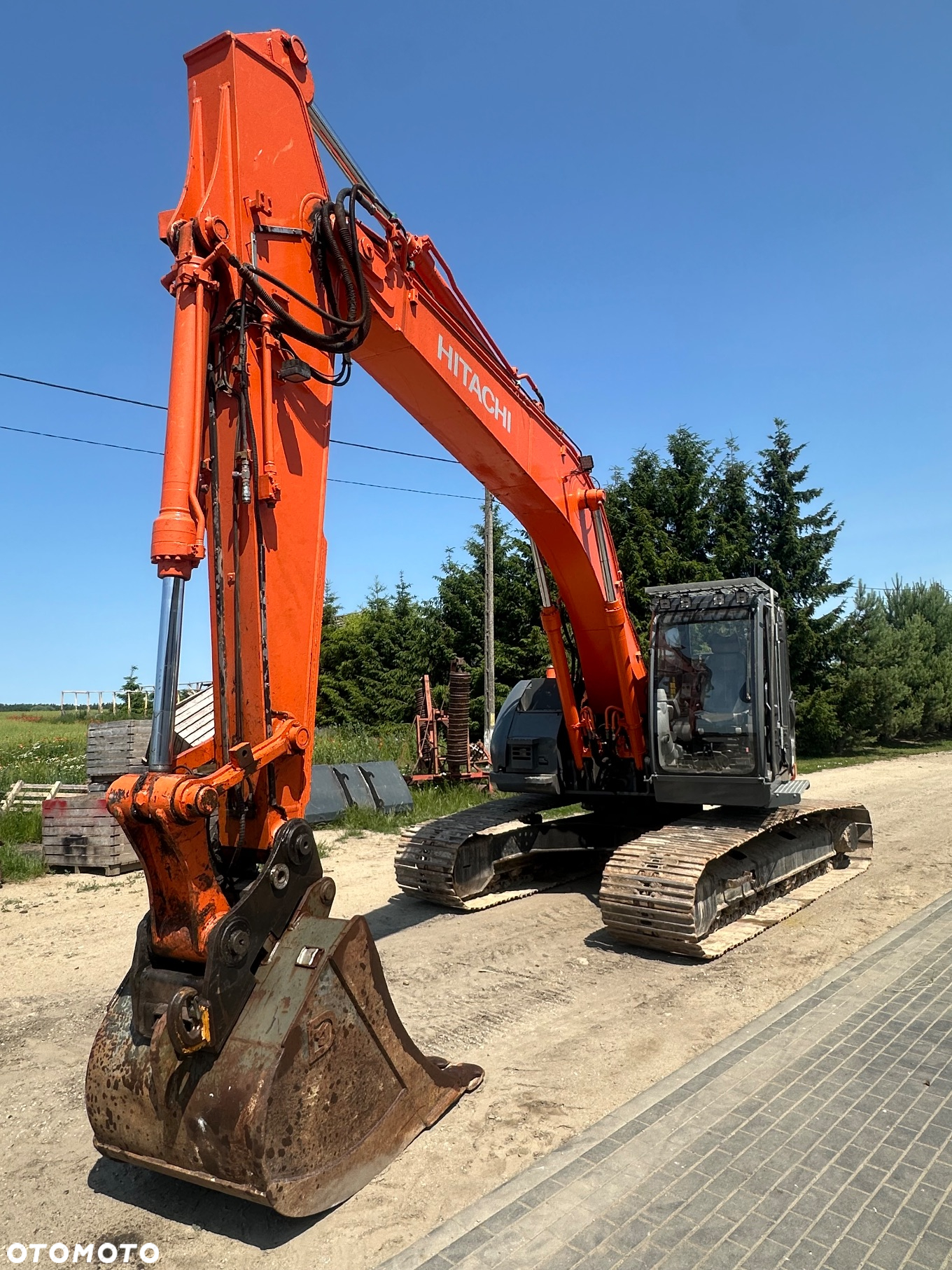 Hitachi ZAXIS ZX 225 USLC - 3 - 4