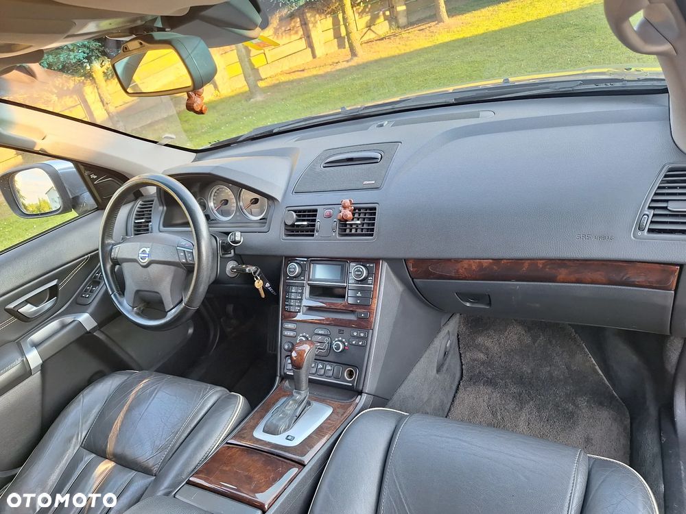 Volvo XC 90 D5 Executive - 11