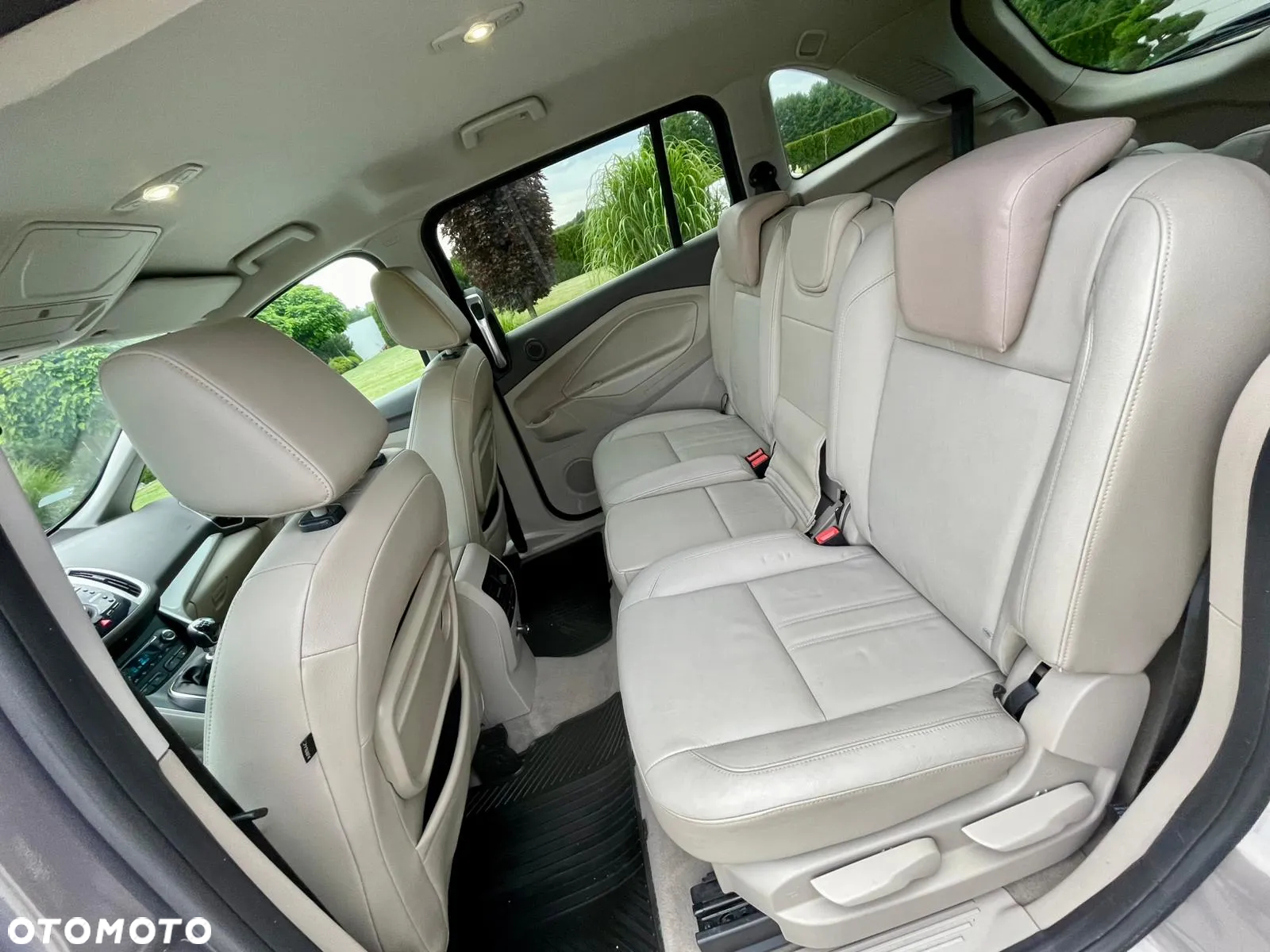 Ford Grand C-MAX 2.0 TDCi Titanium - 23