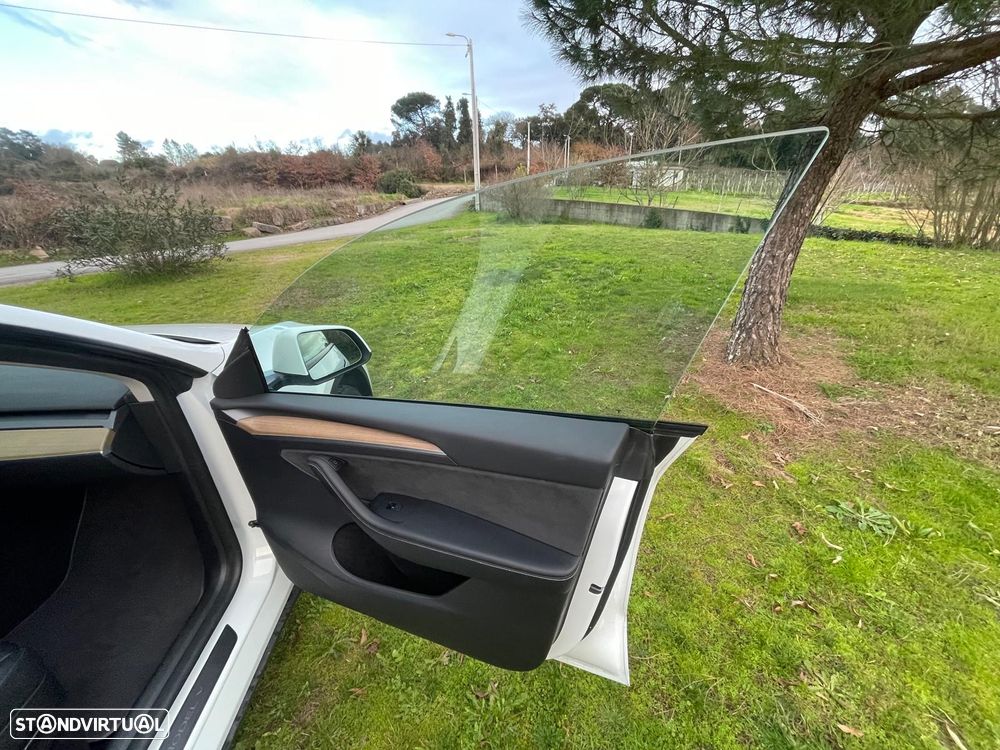 Tesla Model Y RWD - 30