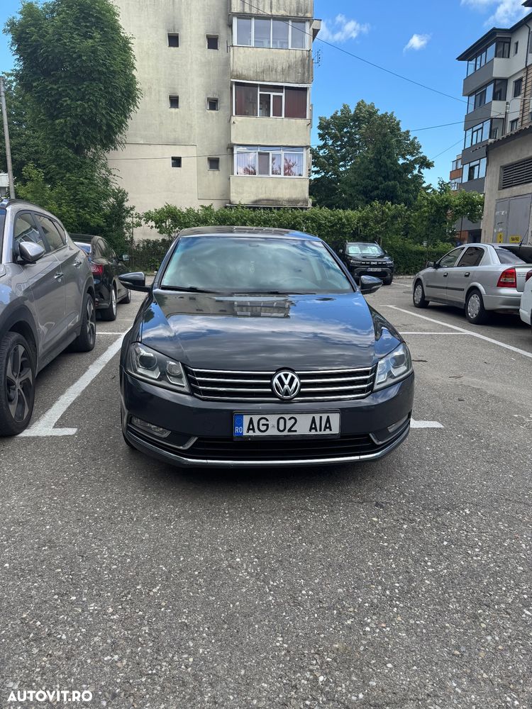 Volkswagen Passat 2.0 TDI Blue TDI DSG Comfortline - 1