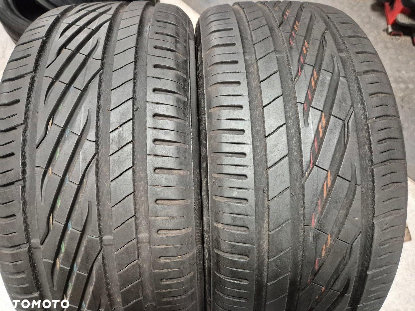 235/40/19 235/40r19 Uniroyal RainSport 5 96y - 1
