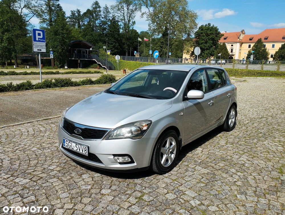 Kia Ceed 1.6 Crdi Comfort + - 8