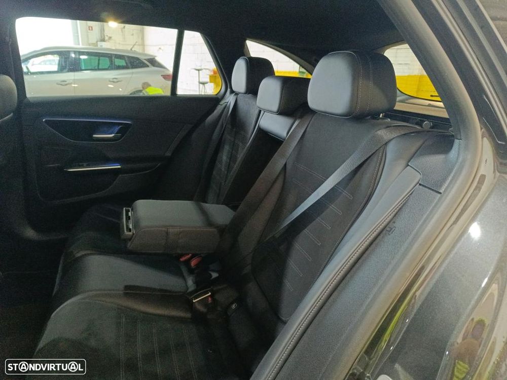 Mercedes-Benz C 300 e AMG Line - 9