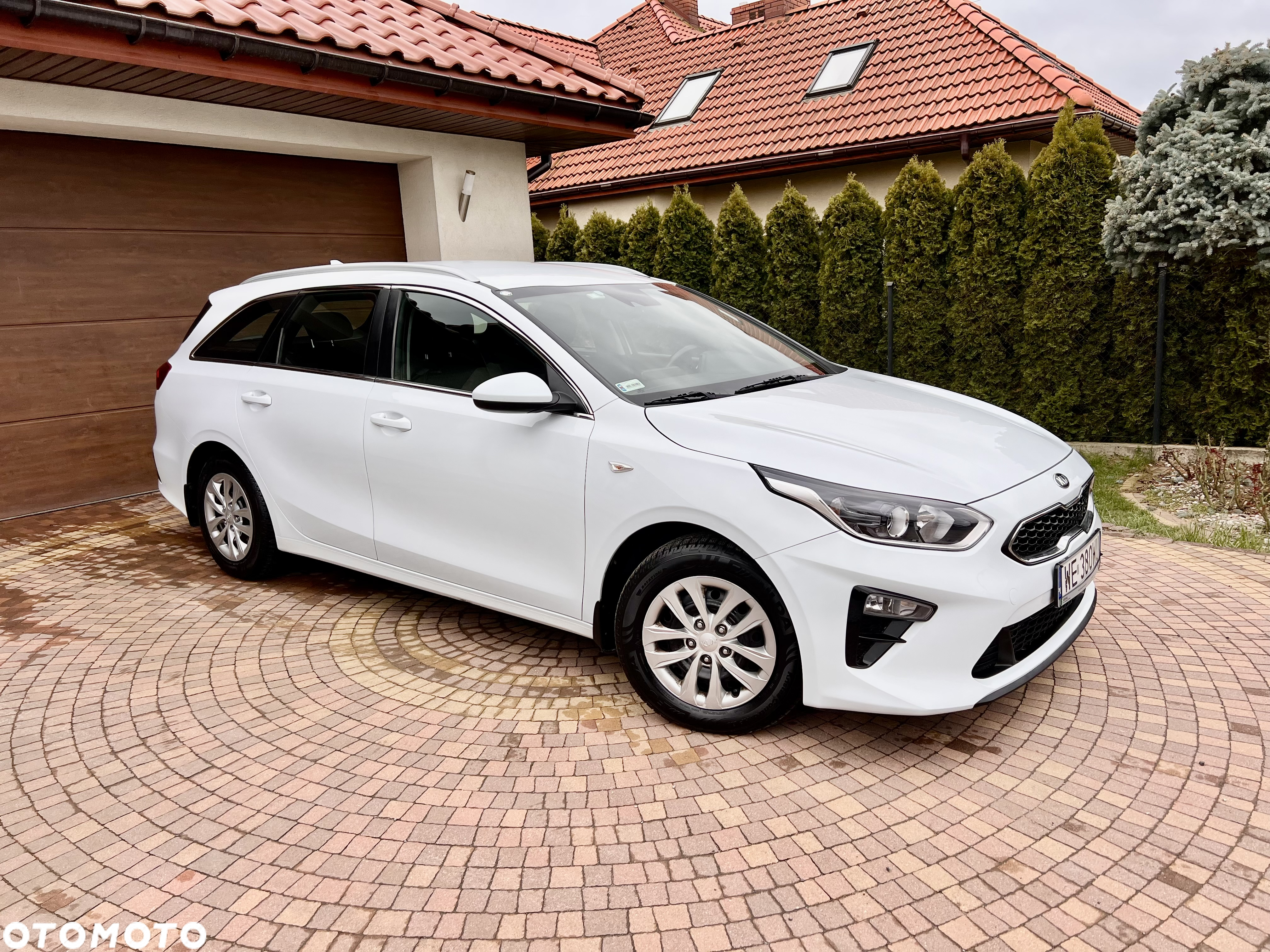 Kia Ceed 1.6 CRDi SCR M - 16