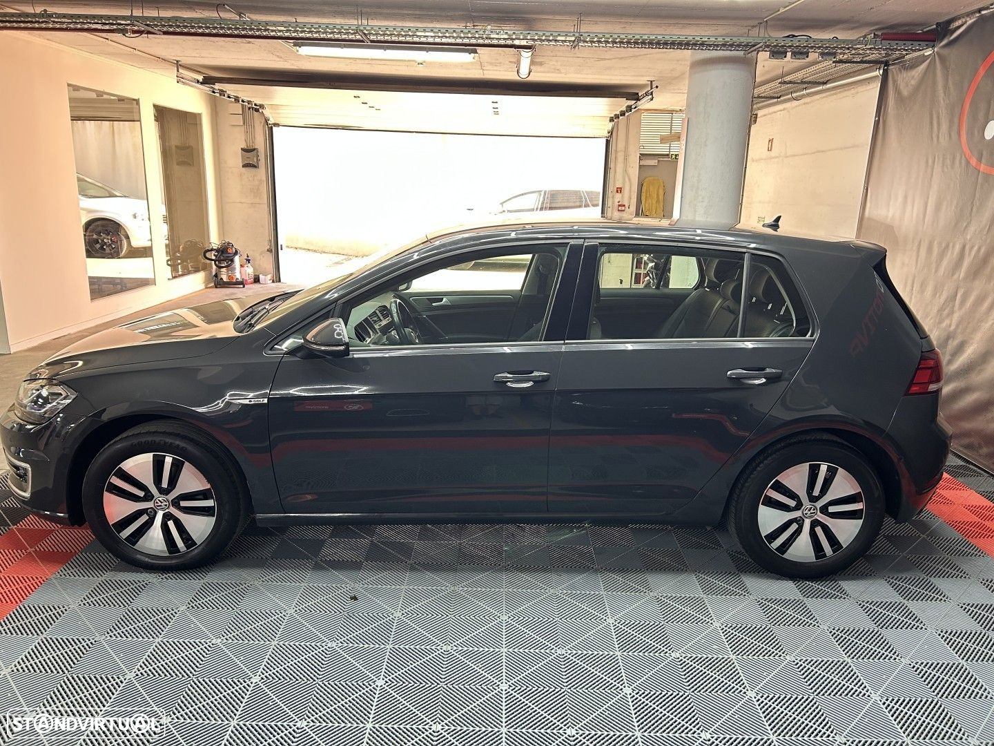 VW e-Golf AC/DC - 5
