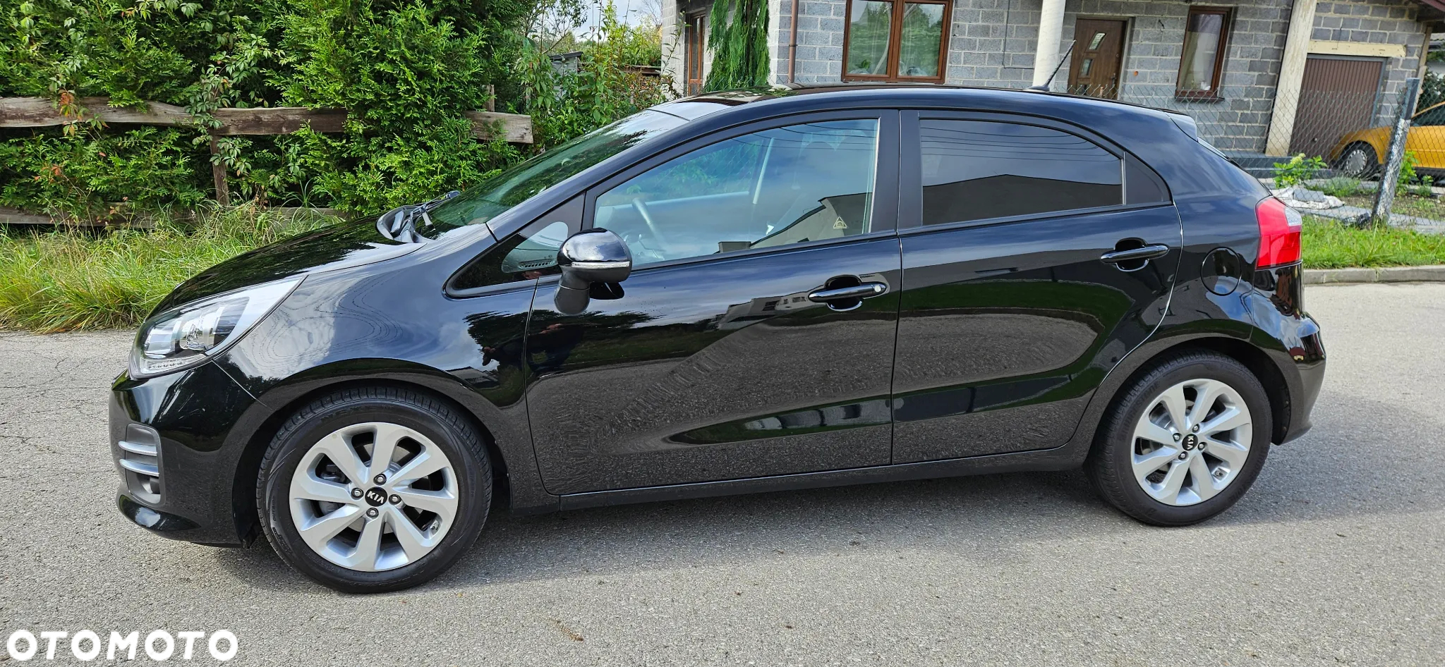 Kia Rio - 6