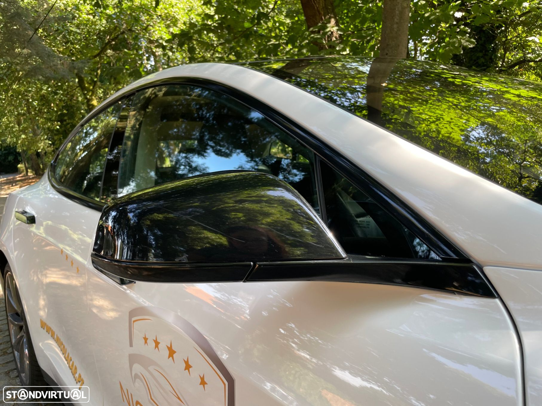 Tesla Model S 90D - 46