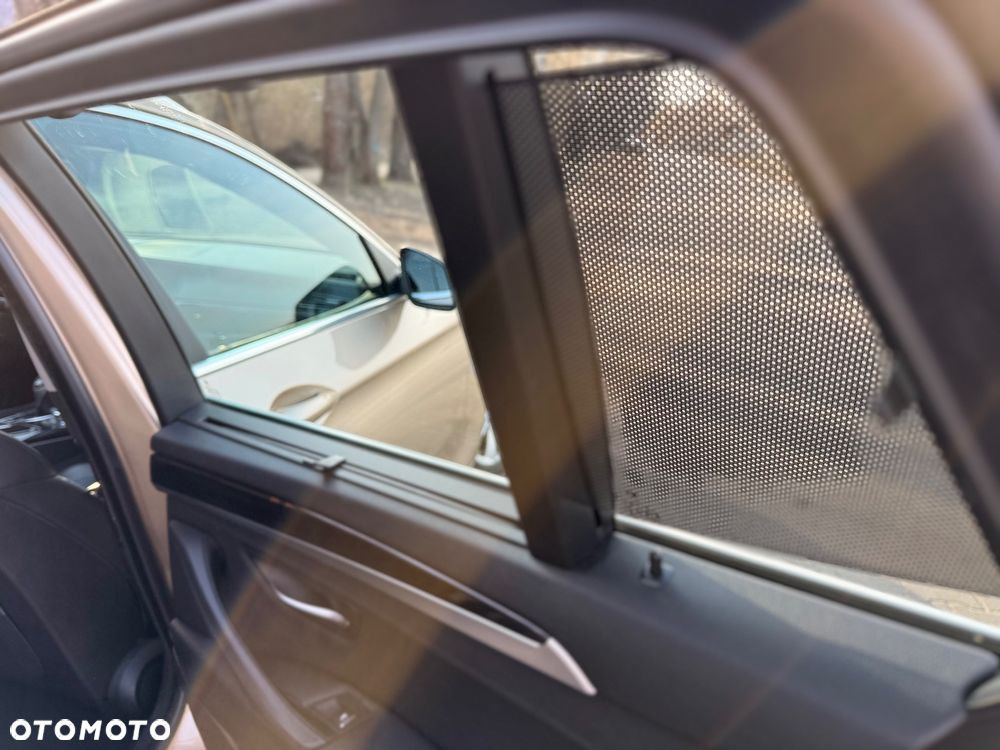 BMW Seria 5 520d xDrive - 35