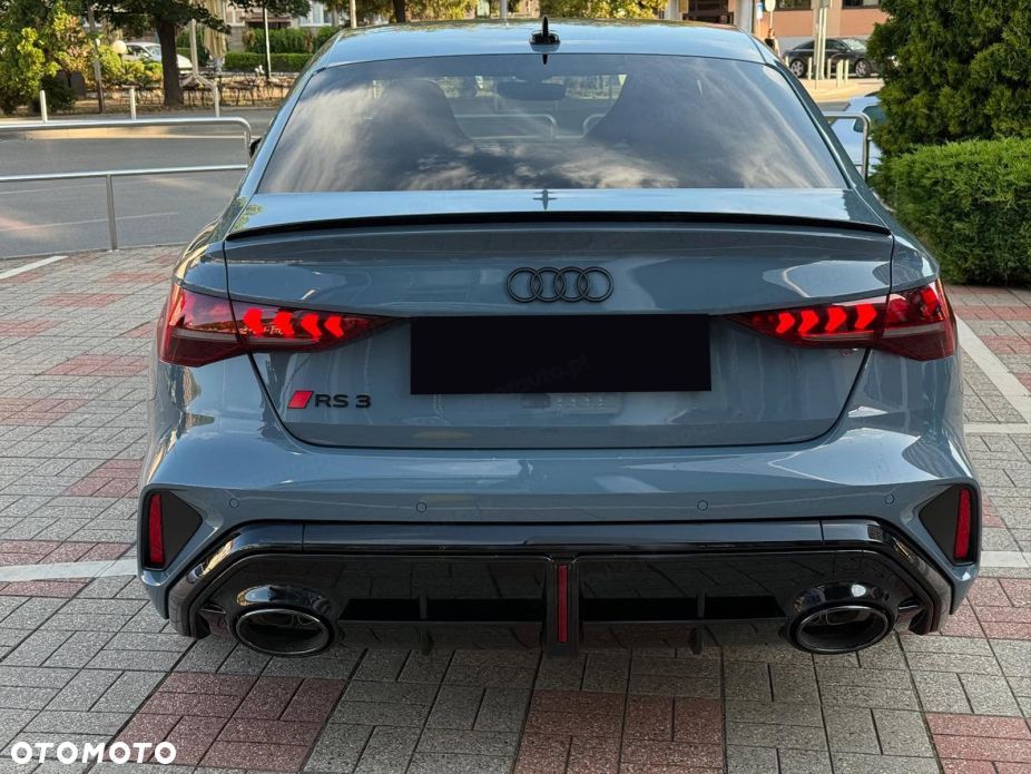 Audi RS3 Limousine TFSI Quattro S tronic - 5