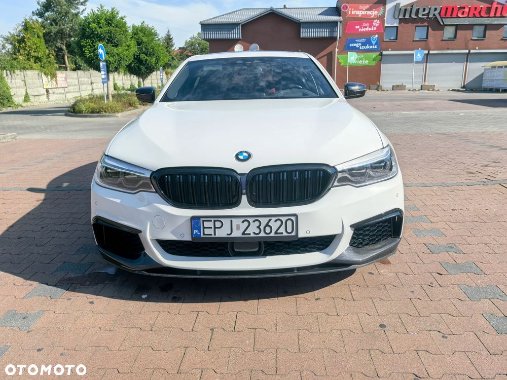BMW Seria 5 M550i xDrive sport - 10