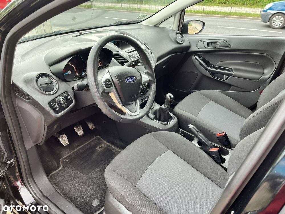 Ford Fiesta - 11