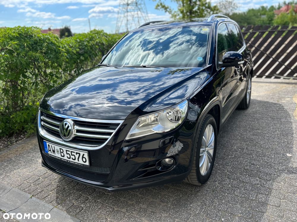 Volkswagen Tiguan 2.0 TDI DPF BlueMotion Technology Exclusive - 1