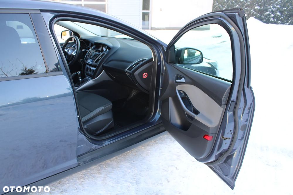 Ford Focus SW - 22