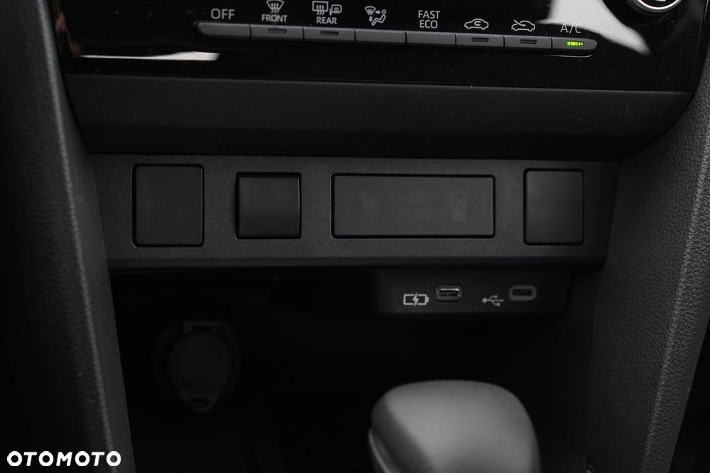 Toyota Yaris Cross - 19