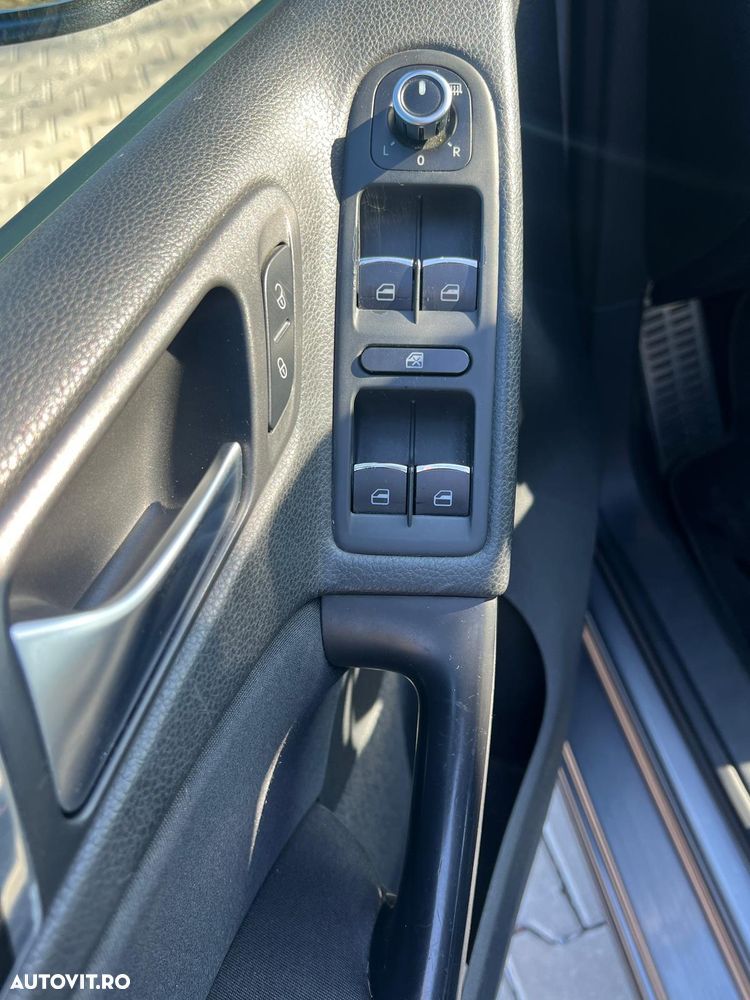 Volkswagen Golf 2.0 DPF GTD DSG - 11