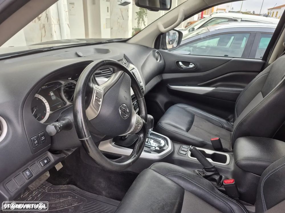 Nissan Pick Up - 2