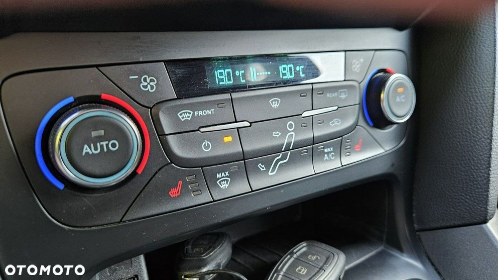 Ford Focus 1.5 EcoBoost STart-Stopp-System ST-LINE - 37
