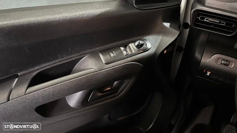 Citroën Berlingo 3 lugares - 16