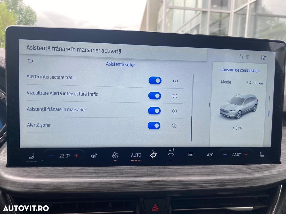 Ford Kuga - 30
